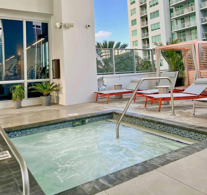 Miami High Town View 1610 Apartamento Exterior foto